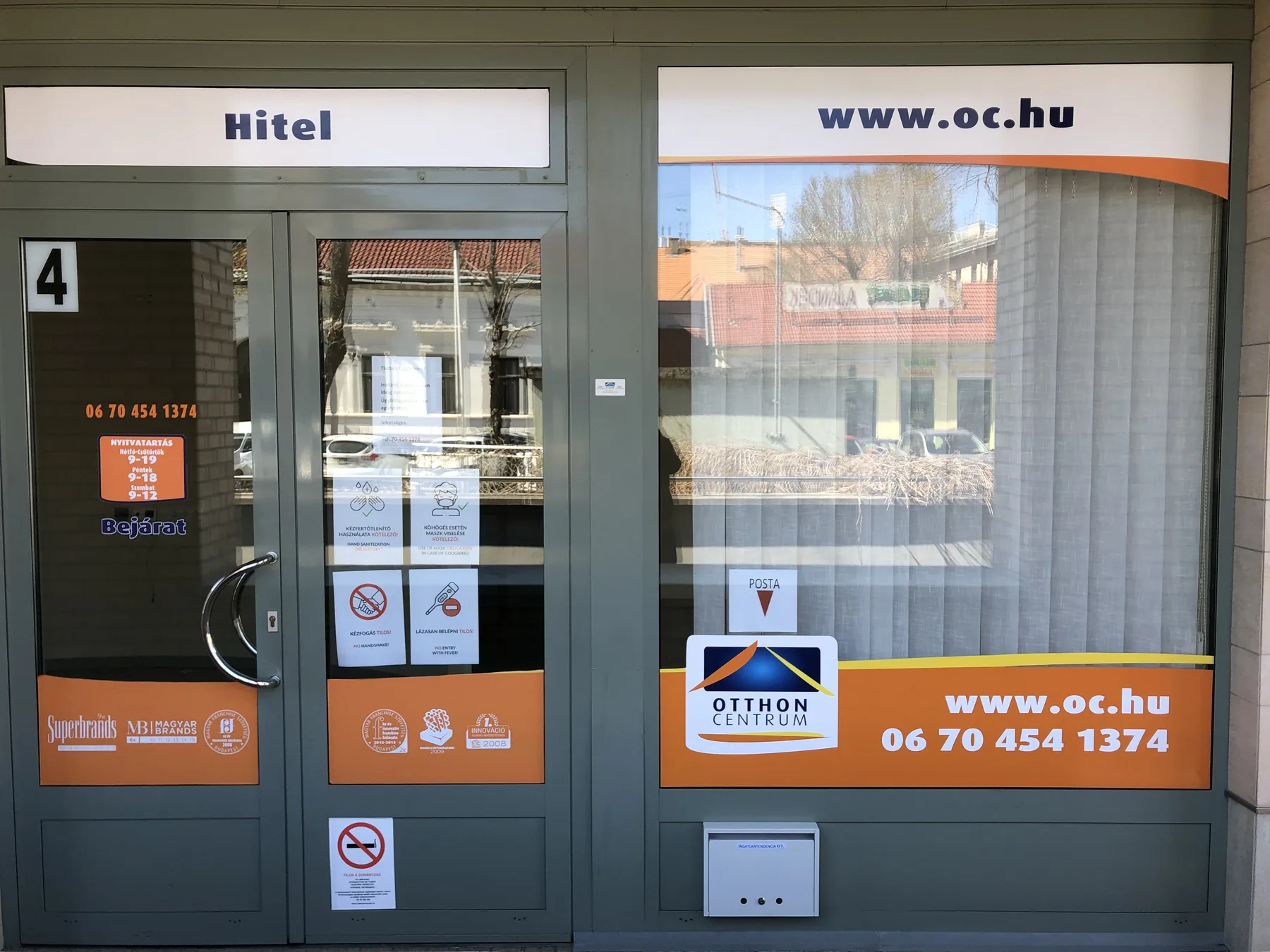 Idea Reklám referencia: Épületablak fóliázás - OTTHON CENTRUM