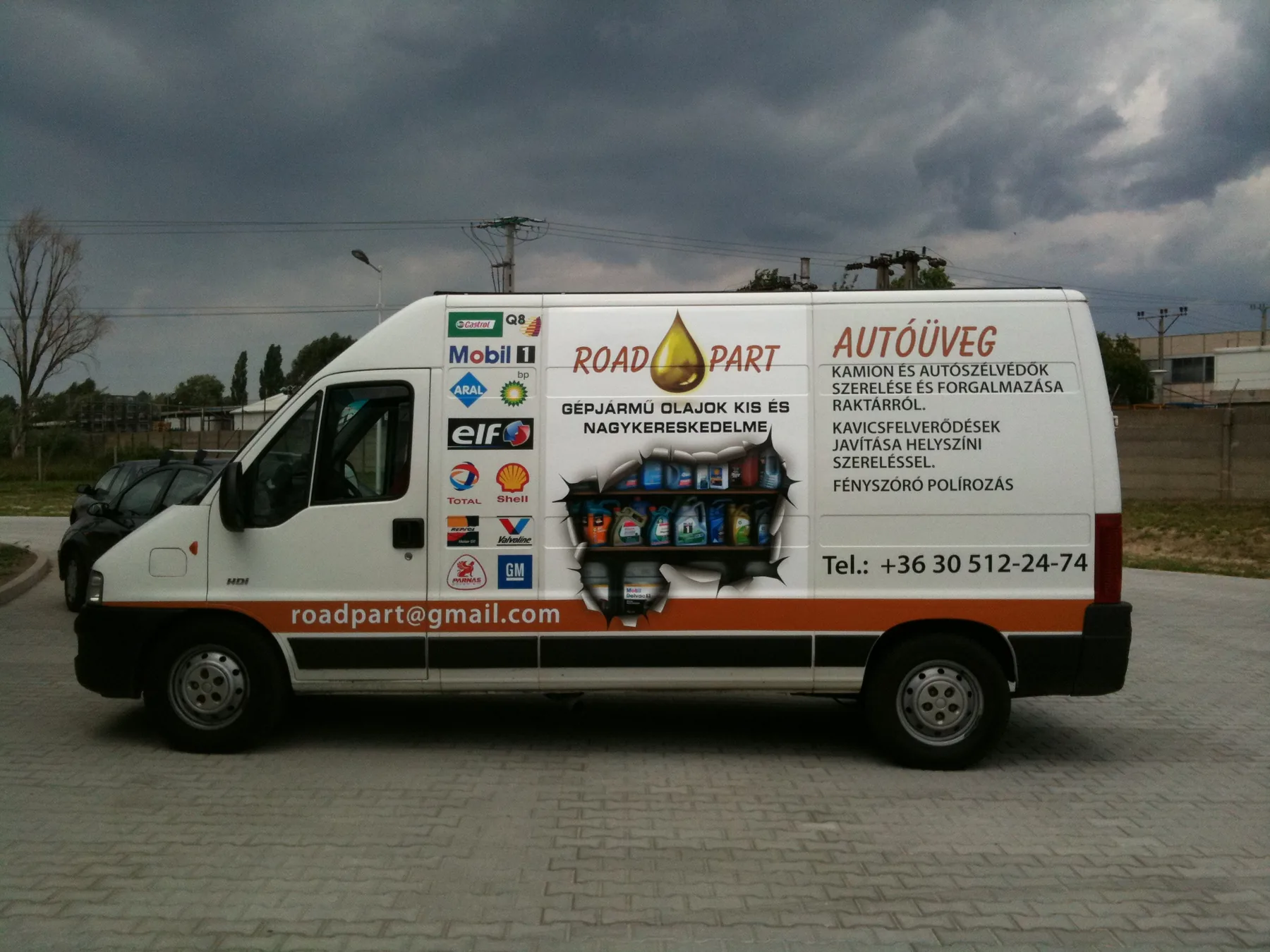 Idea Reklám referencia: Jármű dekorációk - ROAD PART Ducato 2D dekor