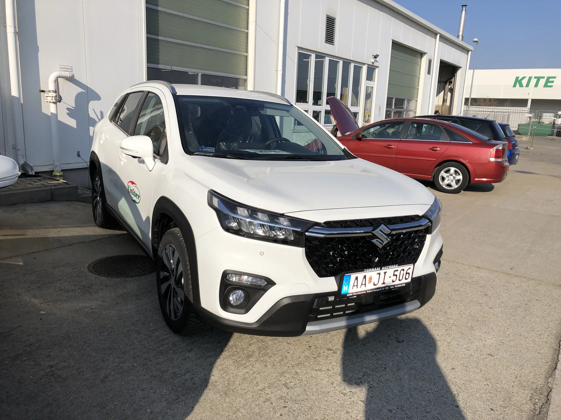 Idea Reklám referencia: Jármű dekorációk - UNIVER Suzuki Vitara- SCross