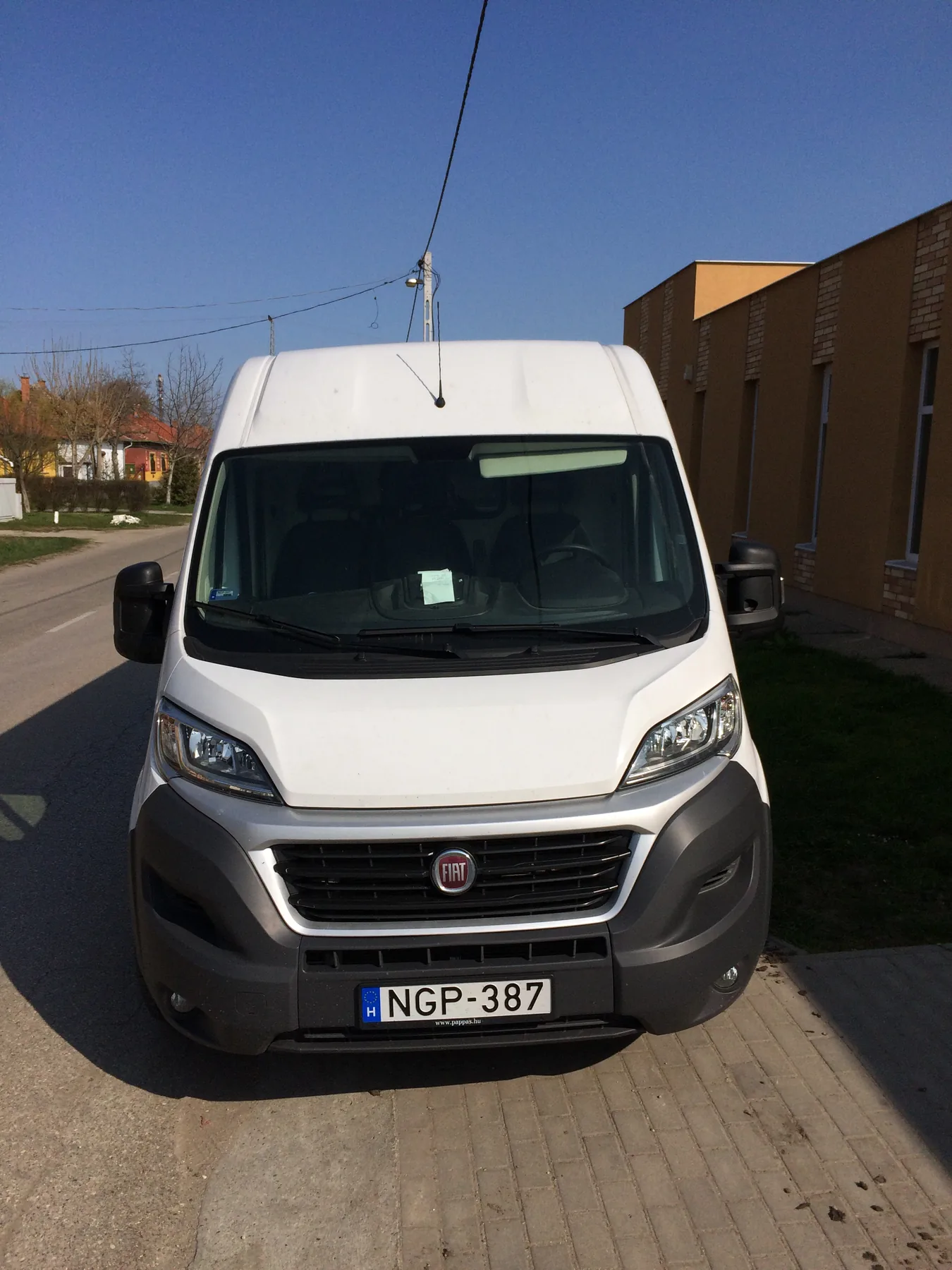 Idea Reklám referencia: Jármű dekorációk - VALKAY Ducato 2D autódekor