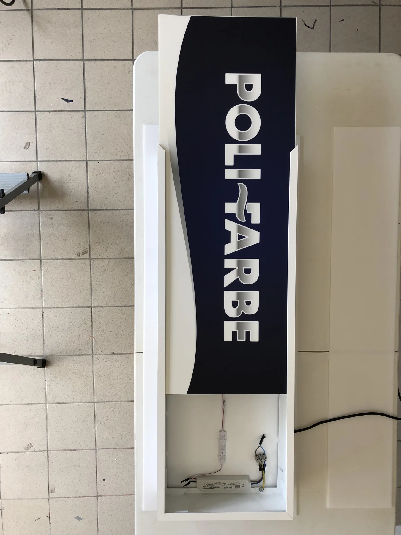 Idea Reklám referencia: Táblák, cégérek - POLIFARBE Viltábla