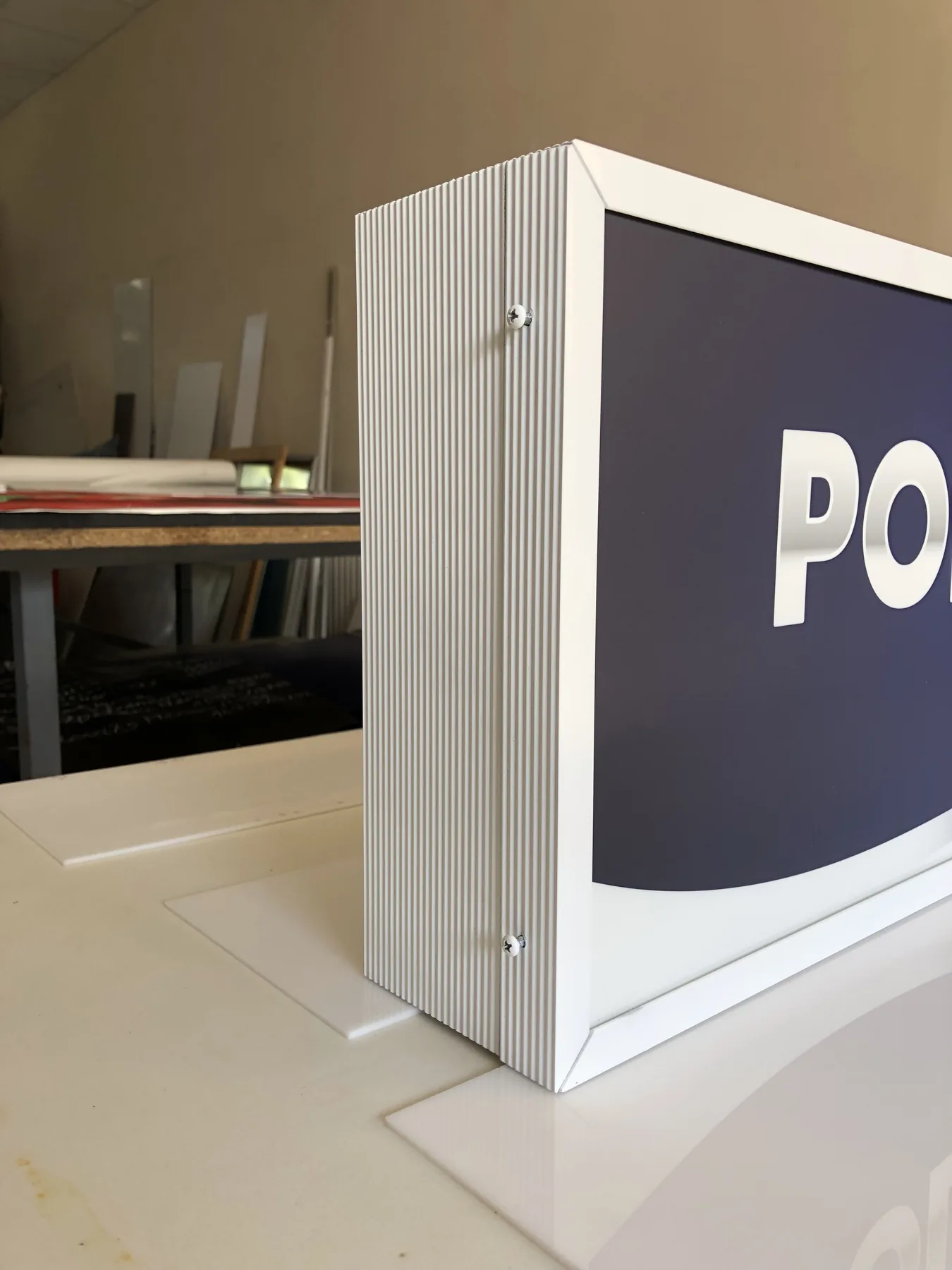 Idea Reklám referencia: Táblák, cégérek - POLIFARBE Viltábla